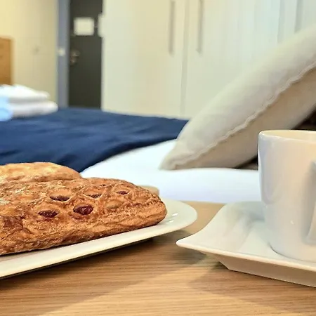 Wilcza Delux By Triapart *