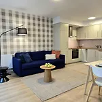 Apartment Wilcza Delux By Triapart